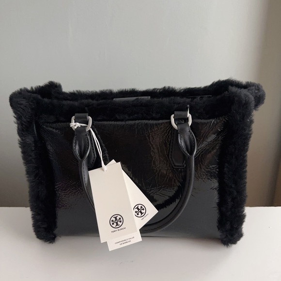 NWT Tory Burch Blake Patent Leather Shearling Small Tote Crossbody In Black - Picture 4 of 6